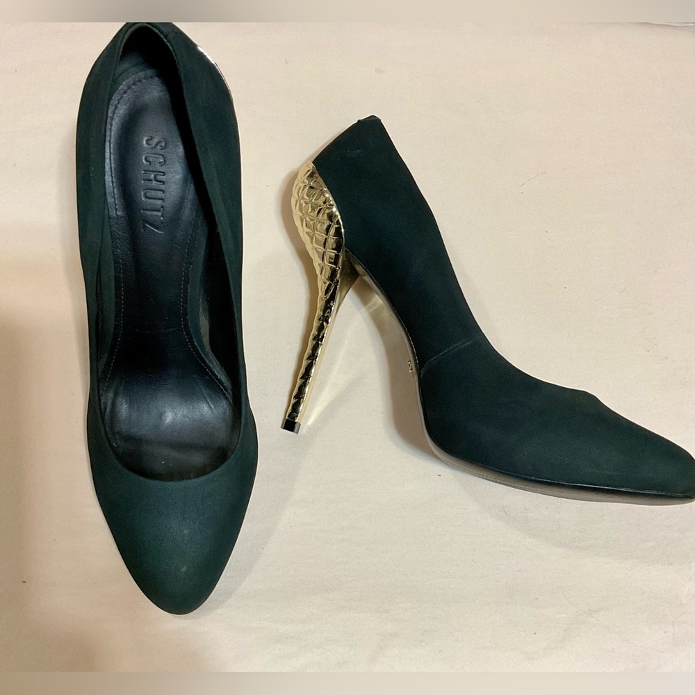 Schutz Nubuck Preto Black with Gold High Heel Shoes